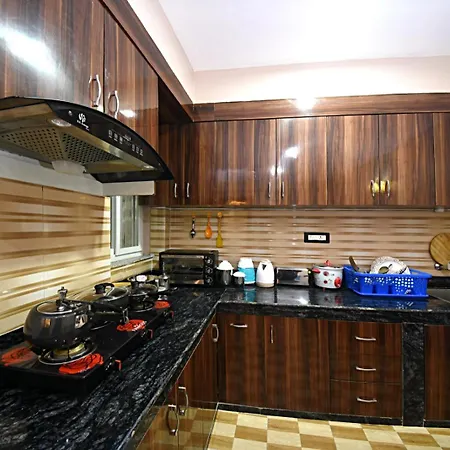 Alpine Apartment And Homestay